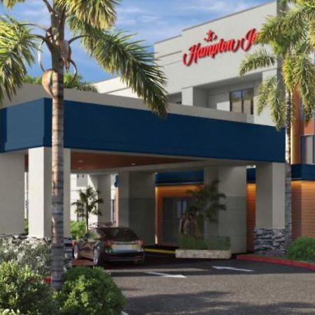 Hampton Inn & Suites לת'רופ מראה חיצוני תמונה
