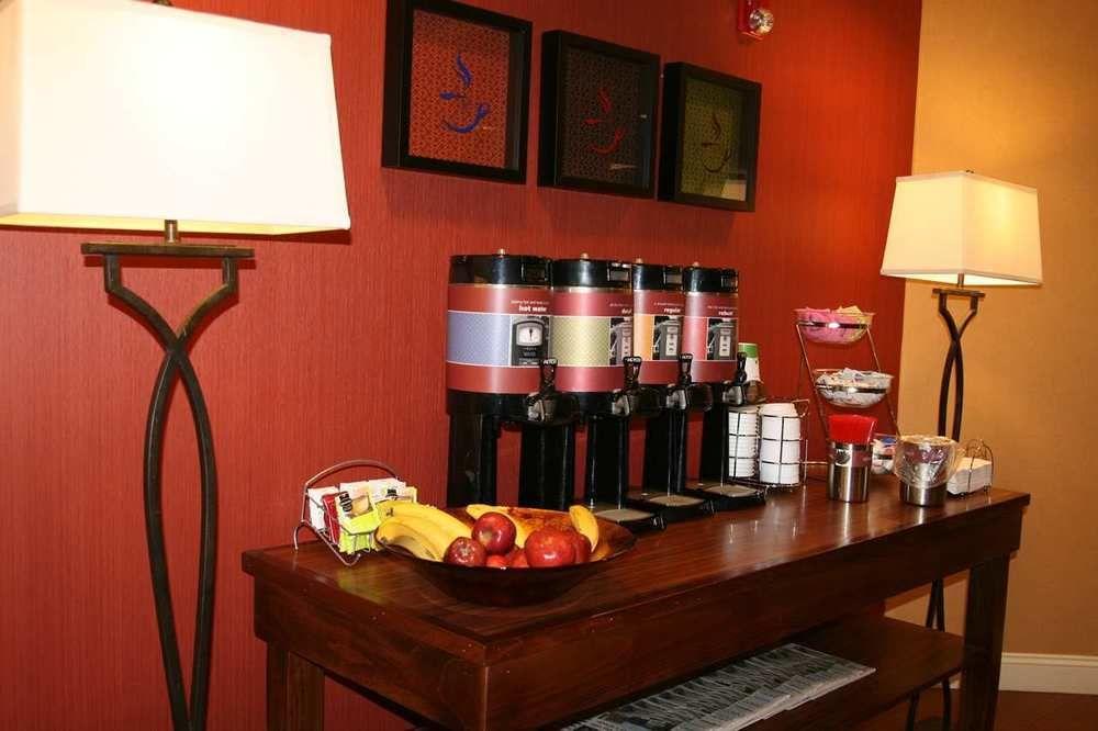 Hampton Inn & Suites לת'רופ מראה חיצוני תמונה